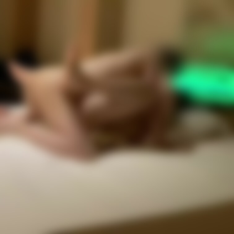 初登場!19歳前髪可愛い系スリム大学生とSEX 上反りでゴリゴリすると当たる!気持ちいい!ってヨガってくれるからず...