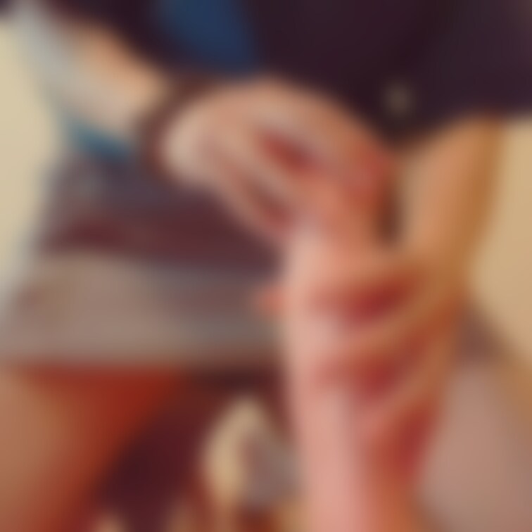 フォロワー様から頂いたビックディルド💜

下のお口には入らないので、上のお口で疑似ペロペロ😋💓
 
はぁ、おっきぃ…💜
