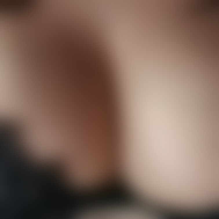 滝の前で撮影していると。。。
びしょ濡れになる巨乳OL