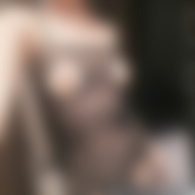いつもは遠目の乳首だからこんなにハッキリ見えるのははずかしいな////
乳首ぽ○○○なボディーストッキング。パンツ無しな