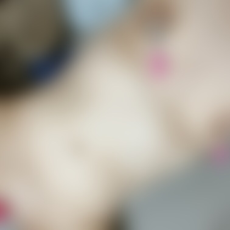輪ゴムをしだしてから乳首が敏感でオナニーでも乳首への刺激でイッてしまいます。
どんどん体が変えられていきます。