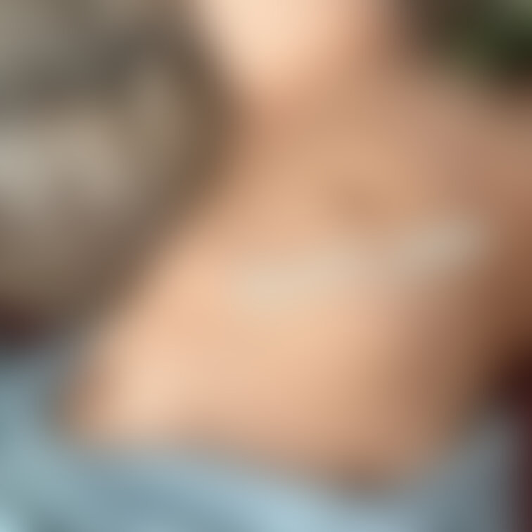 貧乳M女の朝寝ぼけドラゴンディルドオナニー後のお写真(入口くちゅくちゅするだけでイキ散らかしたので終わりました)