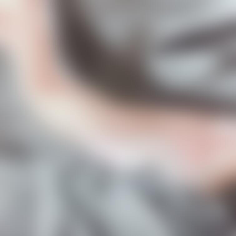 あなたのとなりでありすがねています
なにをしますか？