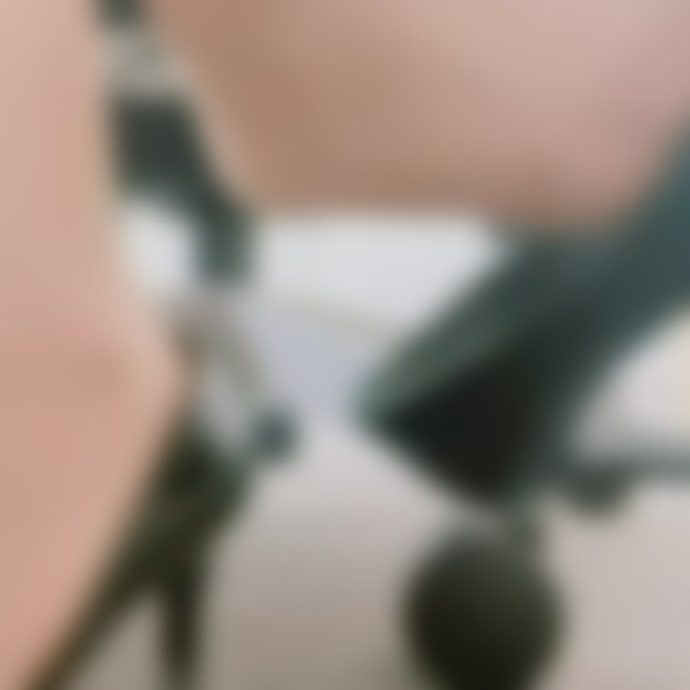 こっそり❤️すりすりされたいの？👣👠
動画だょ❣️
