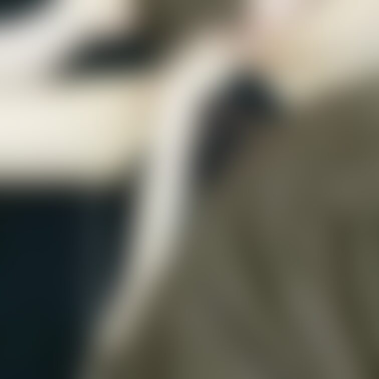 今日は、寝言であい以外の名前を呼ばれて、1人でオナニーしました。横でブーって電マ言ってたけどずっと寝てたフォロワーさん(