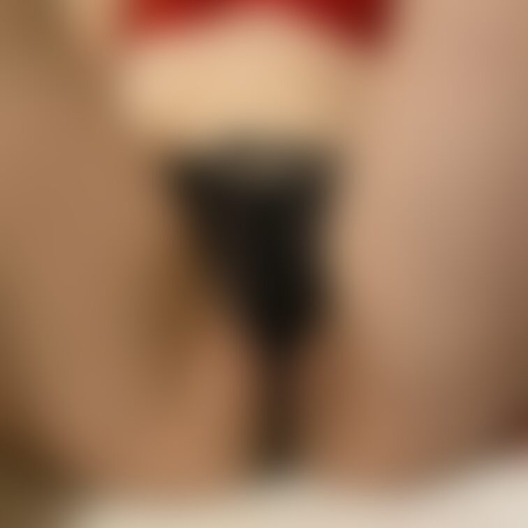 今日のTバックは開閉式（?）