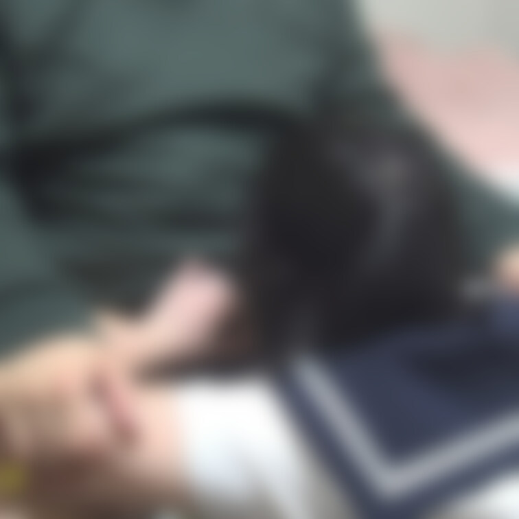 彼女の○○○にフェラからの足コキ、手コキフィニッシュしました！