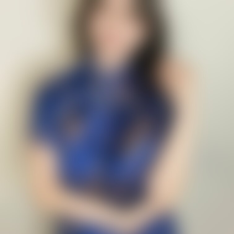 こんばんは♡
今週も頑張りましょう〜!
とある方にいただいたチャイナコスプレ😀
6月入ったら報告があります💓