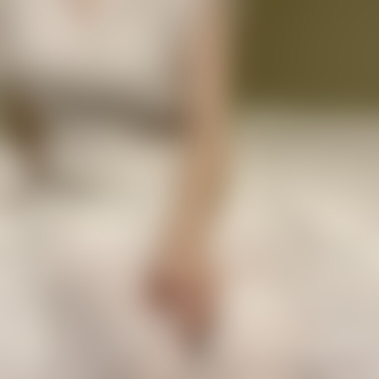昨日の私。

最近コロナがまたひどくなってますね。
なので旦那さんの趣味であるNTRや貸出しはお預けの最近です。
