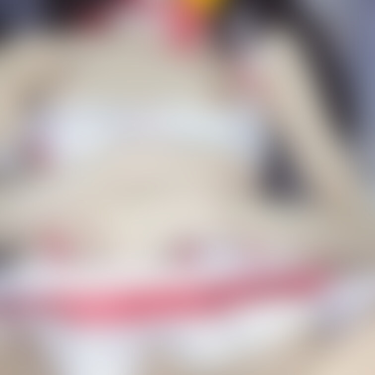 裸エプロンなの