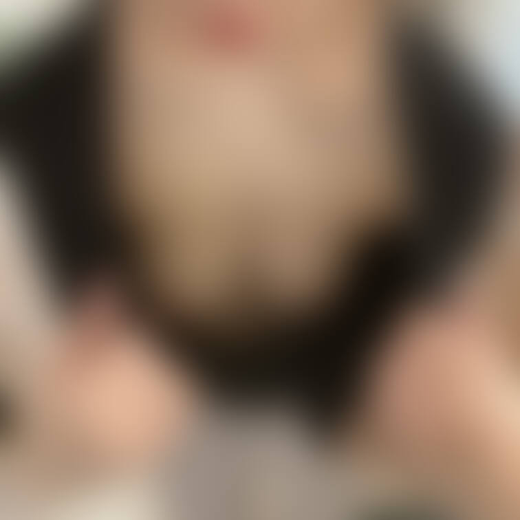 あけましておめでとうございます🙇‍♀️
今年もめぐをよろしくお願いします- ̗̀🤝 ̖́-

新年1発目の投稿が部