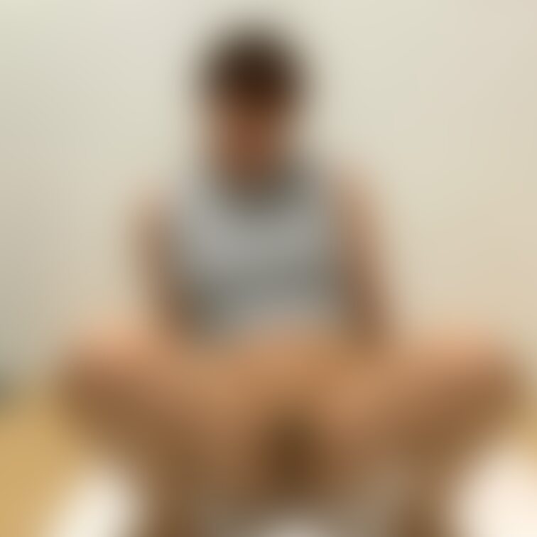 ノーパンでパンスト

おしっこシートが引いてあるという事は？
の答えが見たい方いいねよろしくお願いします😊

