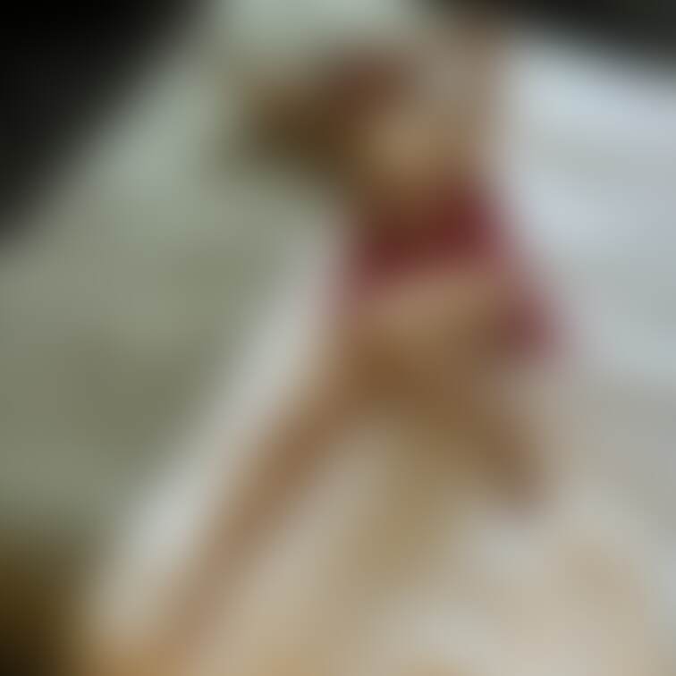 おっぱい、、丸見え、、、
揉んでもぉ、、いいよぉ。。。