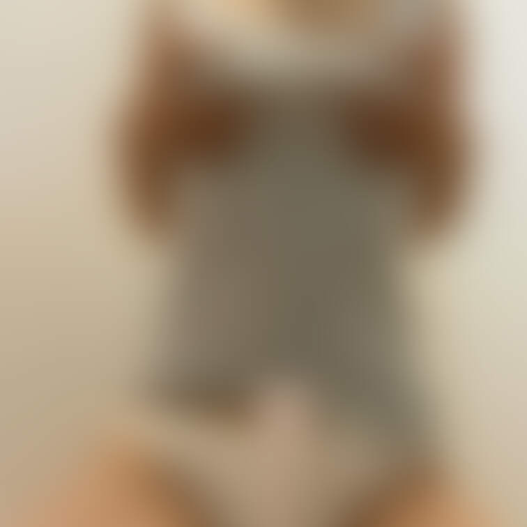 パンツにバイブ入れて準備完了😋
この後、タンクトップが○○○乳で濡れちゃうんだわ💦

コメントやいいね頂戴🥺💦
