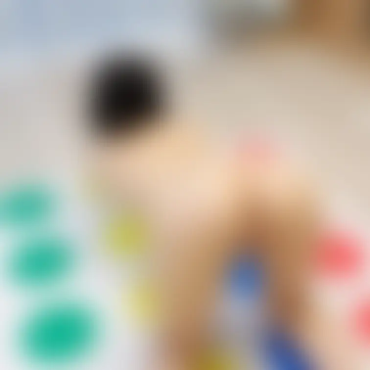 りんの個人撮影。アナル丸出し四つん這い姿を撮りました。モザイクは極小です。顔が映ってない画像は久しぶり。

セクシー
