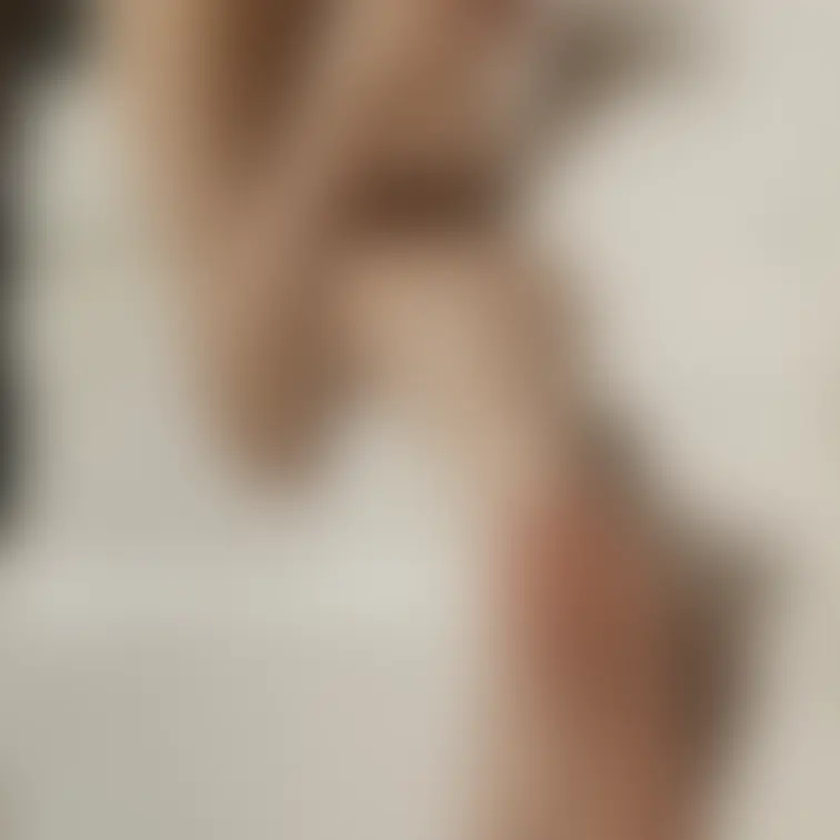 27歳清楚系美人妻の足裏第4弾です。メリハリの効いたボディに張りのある脚、足裏がたまりません。一時風俗を退きましたが、シ