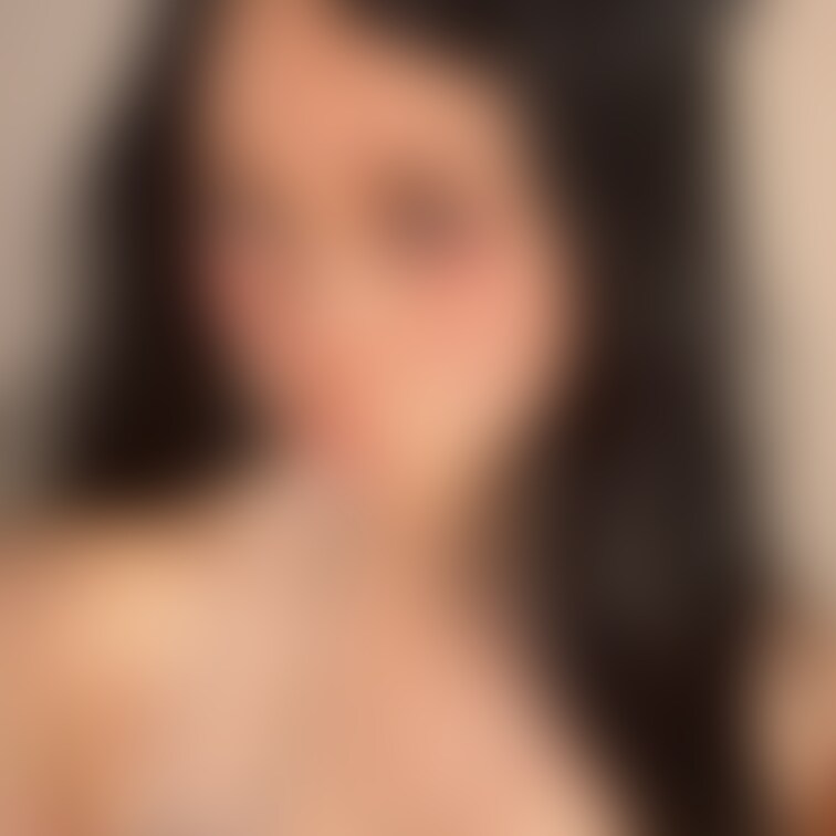 ファンの方限定の本日の写真です💕
今日も…元気になってくれたら嬉しいです！

コメントやスタンプ、全部見てます💕