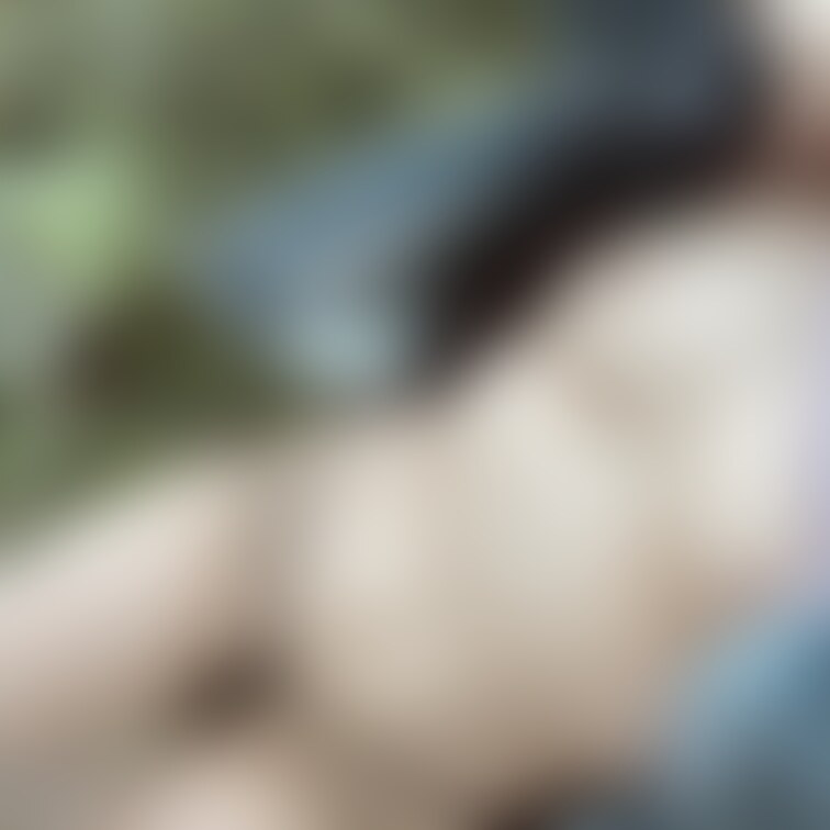 気持ちいいバイブパンツ履いて野外露出♡
人が見えたけど、
目が合わなかったからきっと大丈夫(´౿`)♡

