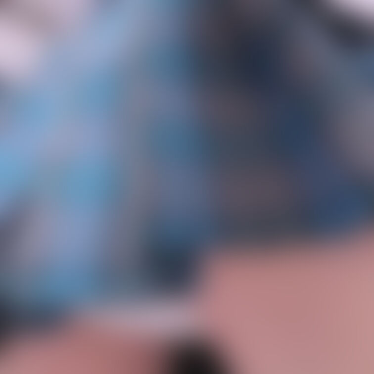 右向きパンチラ！