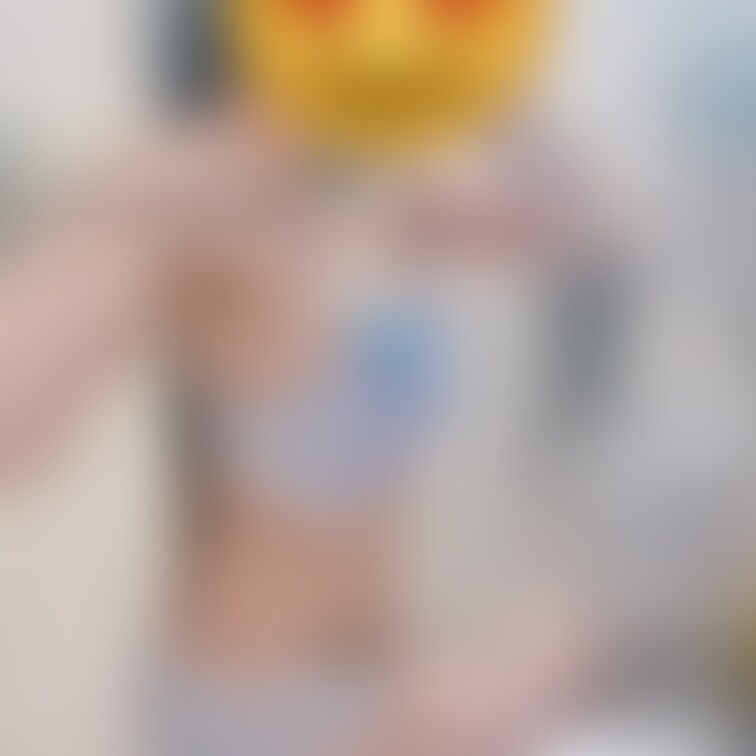 おはよー✨
髪の毛伸びてきた😍
フォロワーさんから頂いたアイロン使って、頂いたピアスを付けて行ってきます👋

週