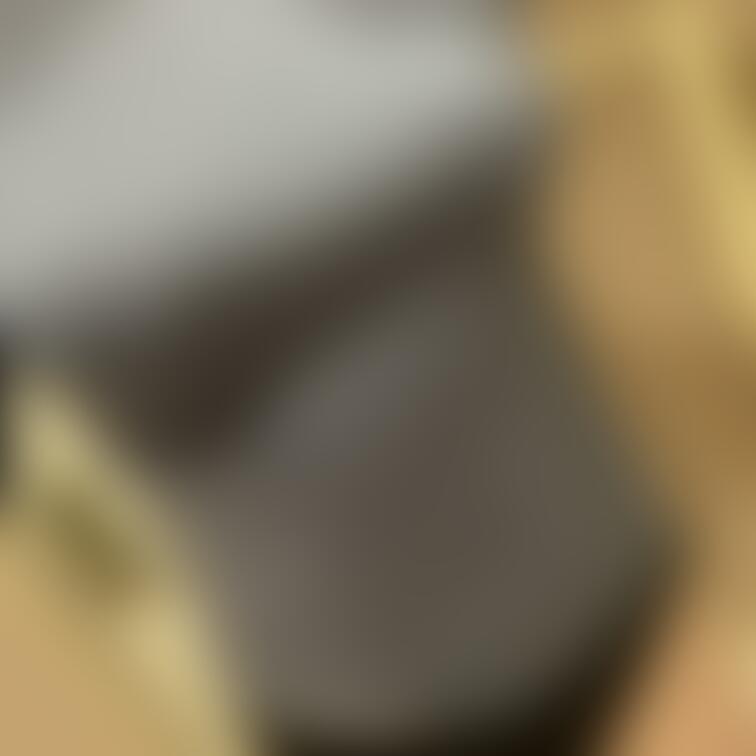 ぴちぴちの服が1番えっち♡