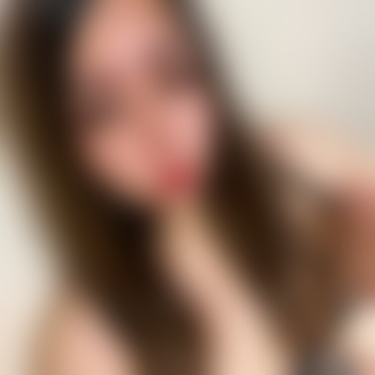 あやかです🐣
自分で言うのもなんですがヤリマンちゃんです😝
色んな人とエッチしたり色んなエッチのプレイを楽し