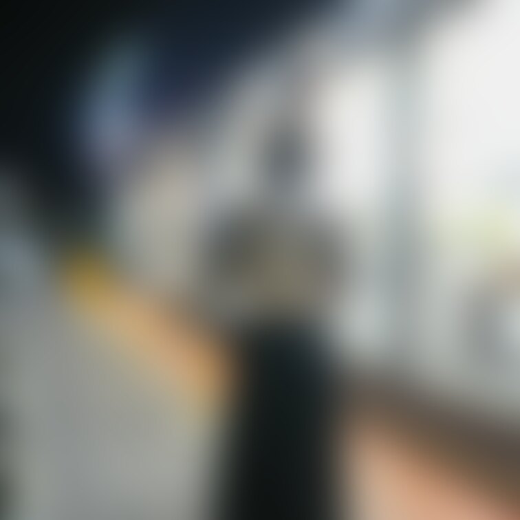 んふっんふっ☺️☺️☺️
夜の明るい場所は露出狂ほいほい☺️