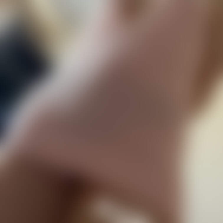 今週は仕事が忙しそうなので更新が朝と夜に集中するかもしれません😭

今週は嫁ちゃん童貞○しのセーターでマッサージ店の