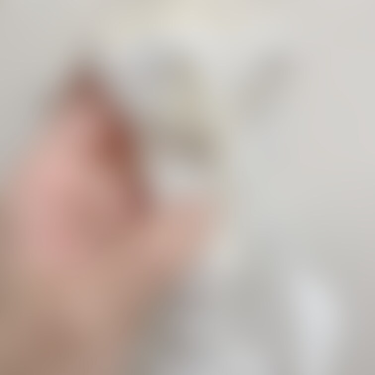 白🤍Tバック染み