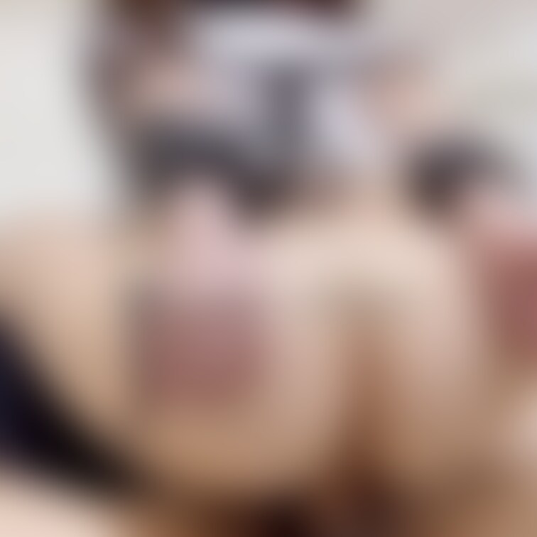 初めて縛ってもらった時の動画の切り取りですが、あいちゃんは縛られるのが好きみたいです💕

お見せ出来ないのが残念だけ