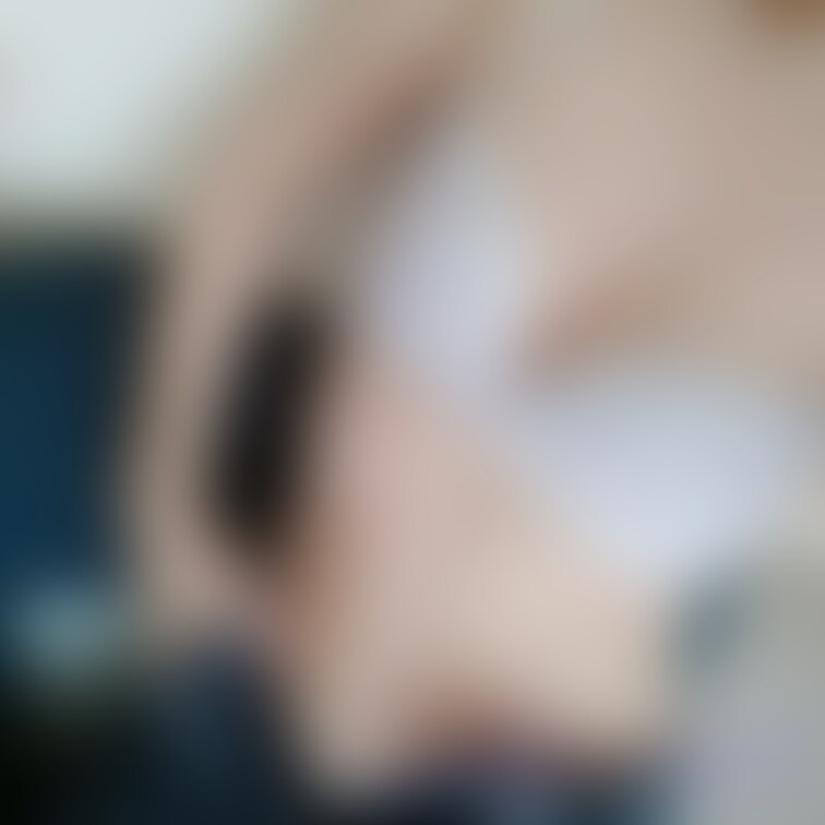 👩‍🦰💬Xエックス https://twitter.com/with_miyuki

下着姿を自撮りするのが日課//