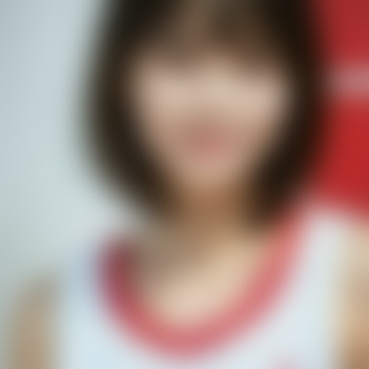 おはようございます。
スポーツウェアの女の子たちです。
