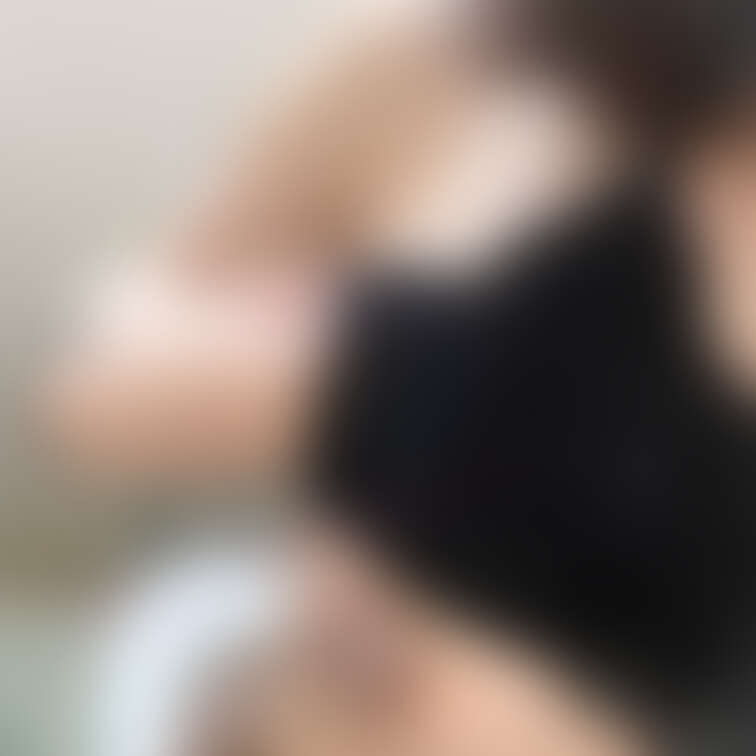 すれ違いざまに乳首見せてあげよっか？？❤️

#いいね押して🥺