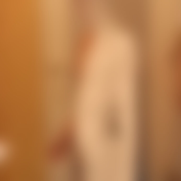 【イケメンペイント体験①】
 かっこいいが絵の具まみれに！
 5枚ずつ写真をアップしていきます！
 （撮影は202