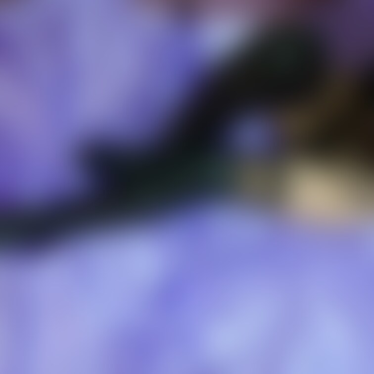 黒いボンテージだと白いミルクも映えそう
ピュッピュしてね