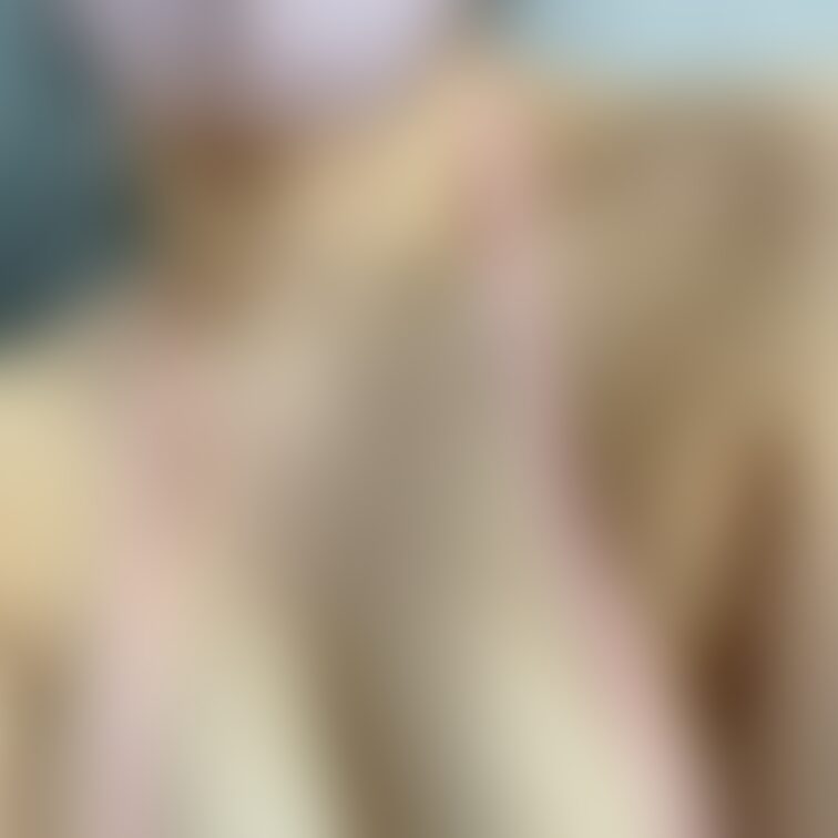 マイクロビキニはお好きですかっ❓

