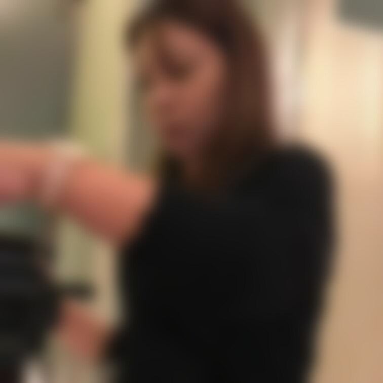 ラブホでのなんでもないシーンの妻の動画。
顔出しのノー編集