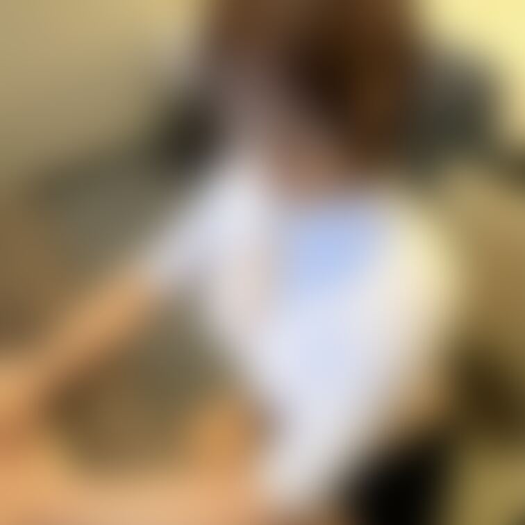 もぉぉ、、、
胸元、、ばっかり、、見てるからぁ、、、
出てきちゃうん、、だよぉ。。。