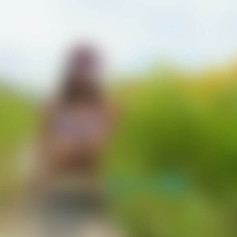 ひまわりと人妻Mどっち見てますか？
