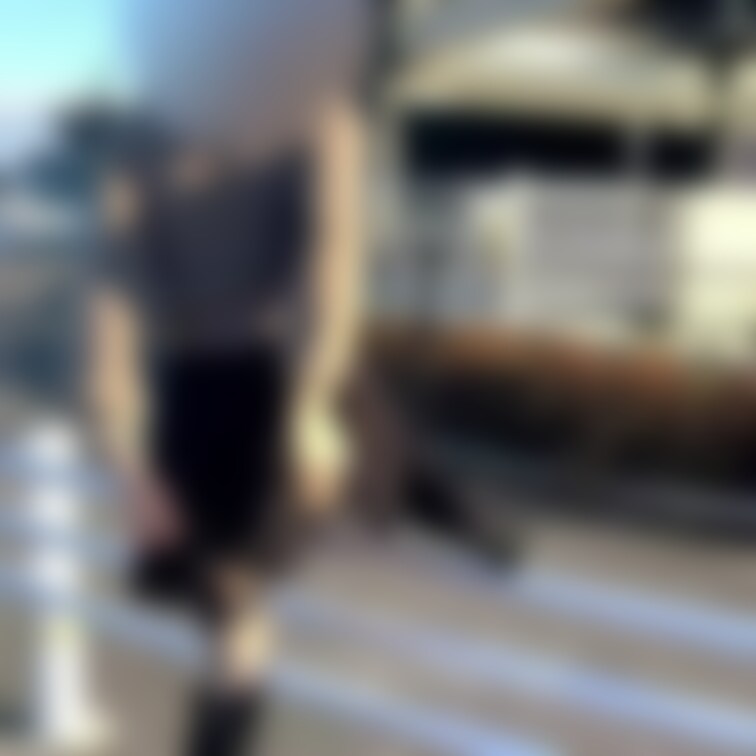 久しぶりのお昼露出でテンションアゲアゲ⤴︎⤴︎のHugちゃんです❤️
一緒に露出デートしてる風に見てもらえたら嬉しいで