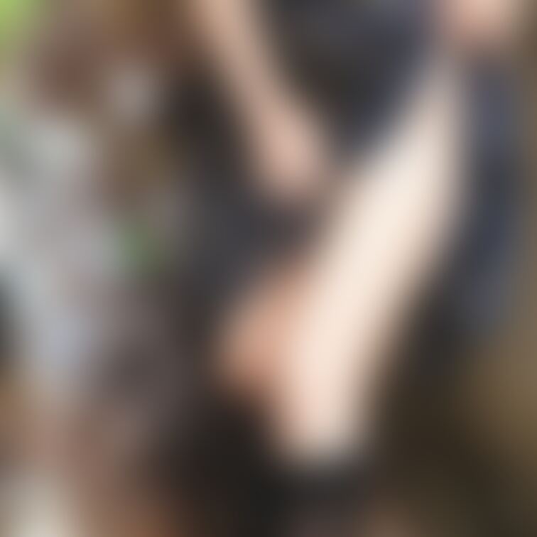 きれいな脚❁⃘*.゚
もう縁が切れてしまいましたが、
こちらのモデルさん
人目を盗んで手際よく脱ぐ天才でした。