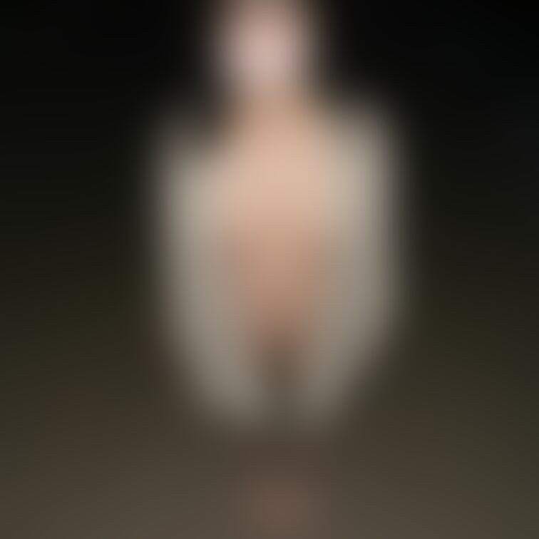 自分で三脚持って写真撮りに行くのほんと恥ずかしいけど
夜中誰にも見られてないと信じて写メ撮りました😂💕
