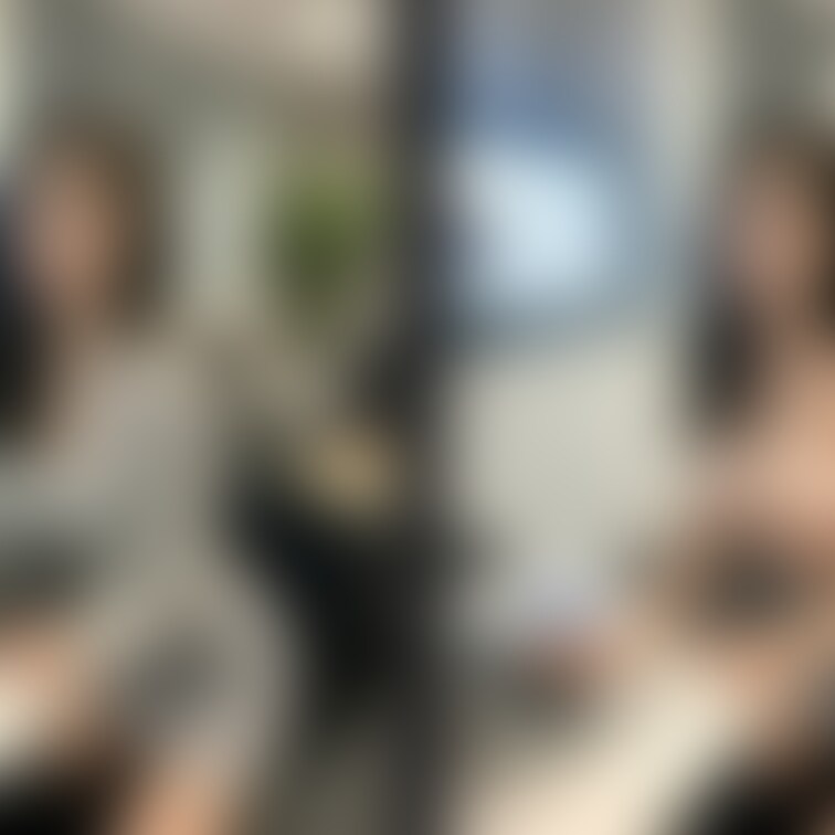 着衣と脱衣を並べた画像です。画像№932