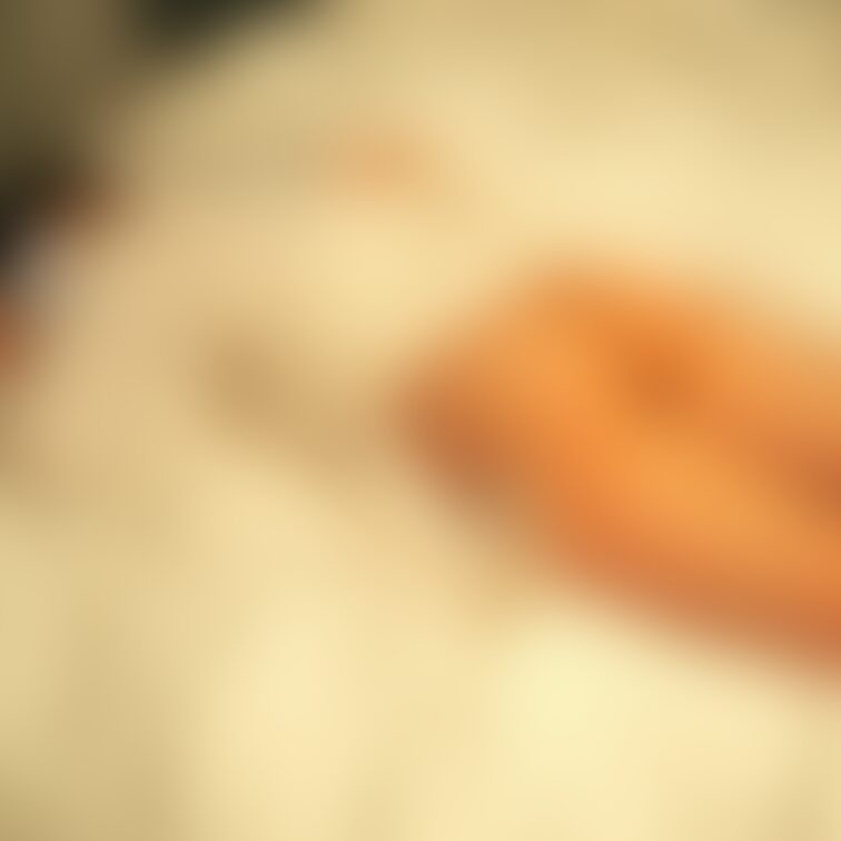 今回もお尻中心の写真。オフ会参加の一般女性をホテルに連れ出して撮りました。
