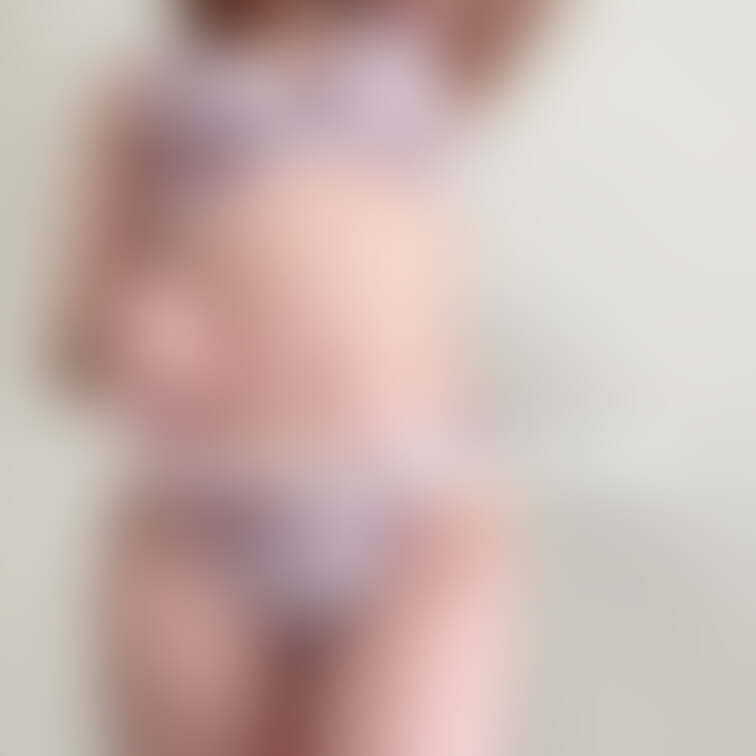 バレンタインのために買った下着なの💞
どうかな?かわいい?😚💕