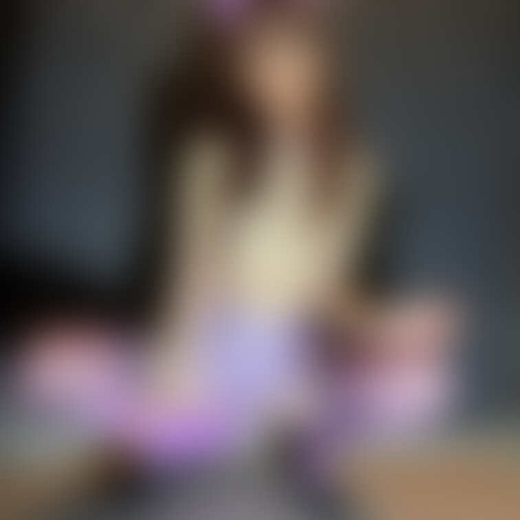 紫猫ちゃんコスプレ🐈‍⬛💜公園で知らないおじさんのおちんぽフェラ😖💜

💋直接連絡先を交換して私を肉便器に育てて頂け