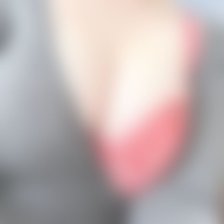 ニットからめくると、、ෆ.*･ﾟ