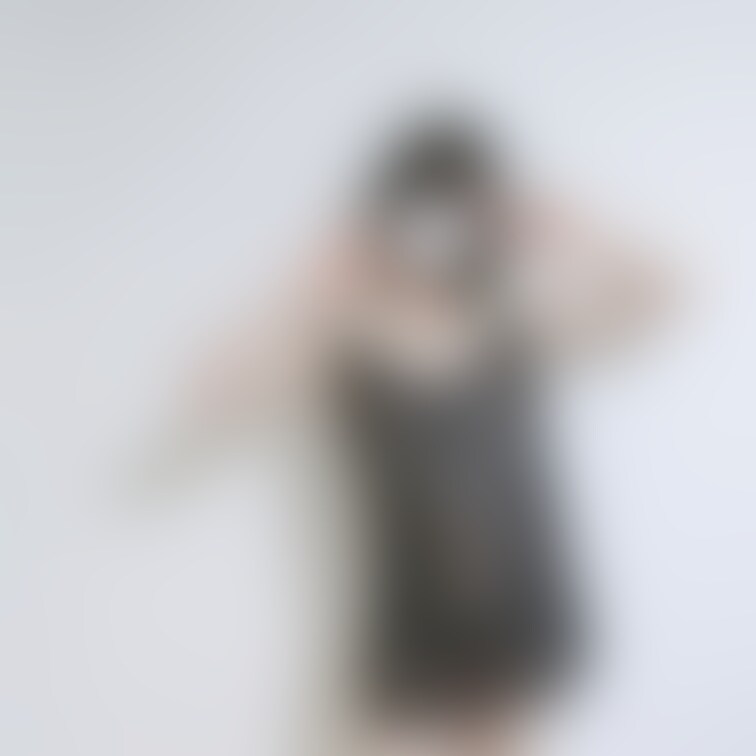 黒髪ショートキャミソール女装
最近余り更新出来てない💦

Twitter投稿2022/11/03
