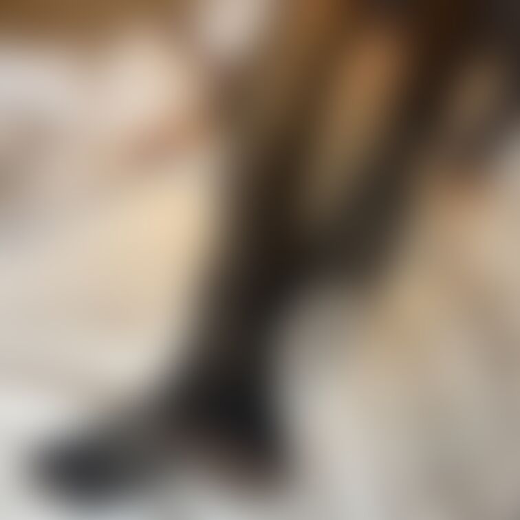 【画像集①】初参加の男性が黒ストブーツのノーブラ人妻と色々するえっちな動画♡

今回は撮影会に初参加のはじめましてな