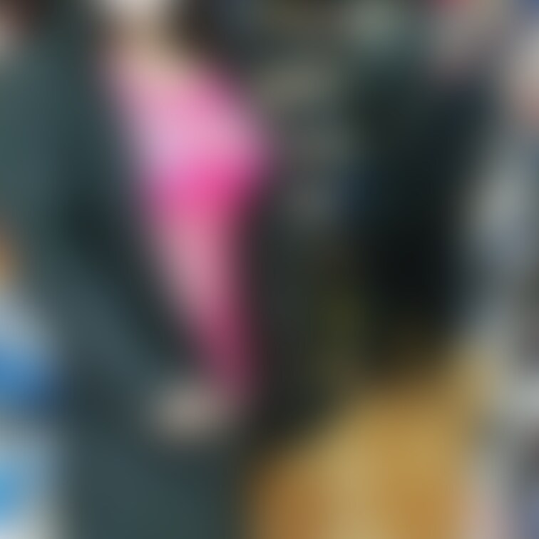 見知らぬ男性の前でも平気で露出

Twitter（Remi）
https://mobile.twitter.com